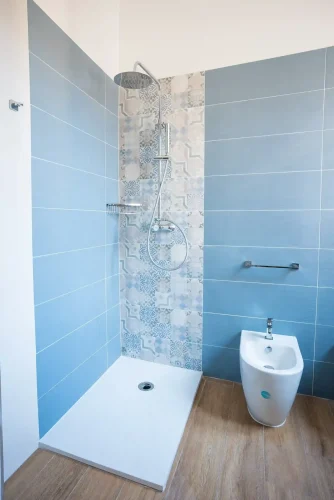 Attico-bagno-blu-3